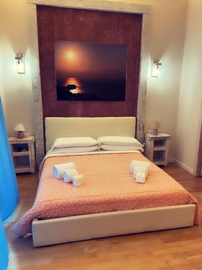 Corso 211 Beds & Suites Napoli Bagian luar foto