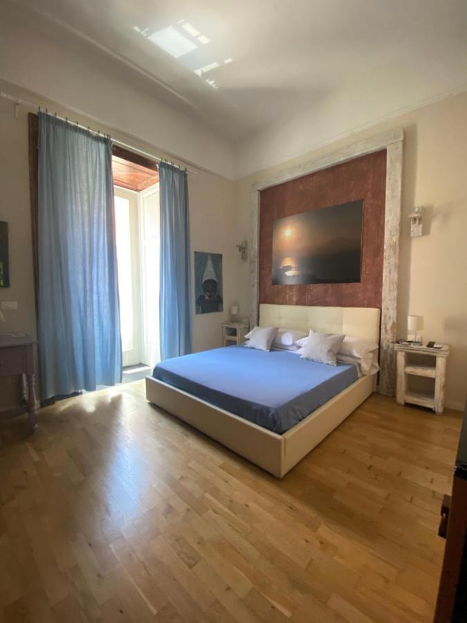 Corso 211 Beds & Suites Napoli Bagian luar foto