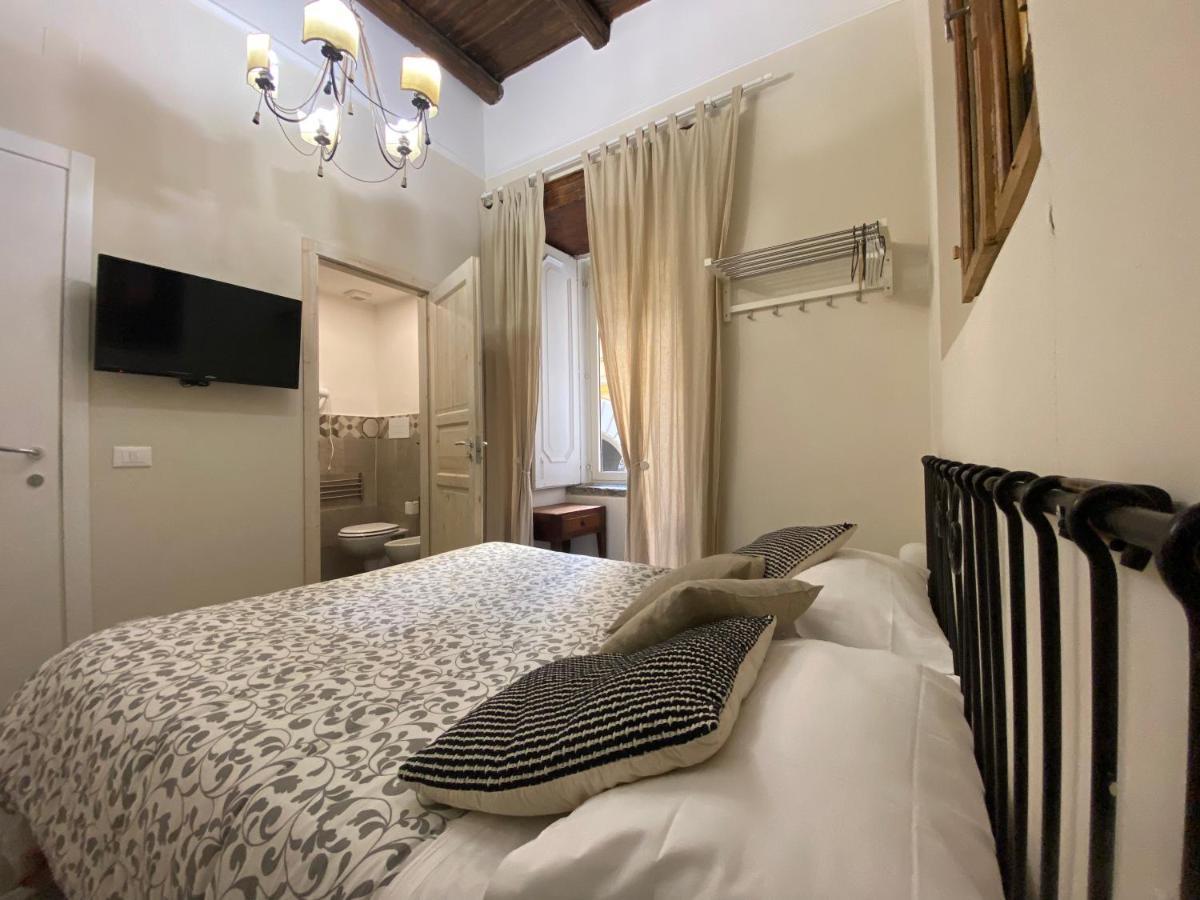 Corso 211 Beds & Suites Napoli Bagian luar foto