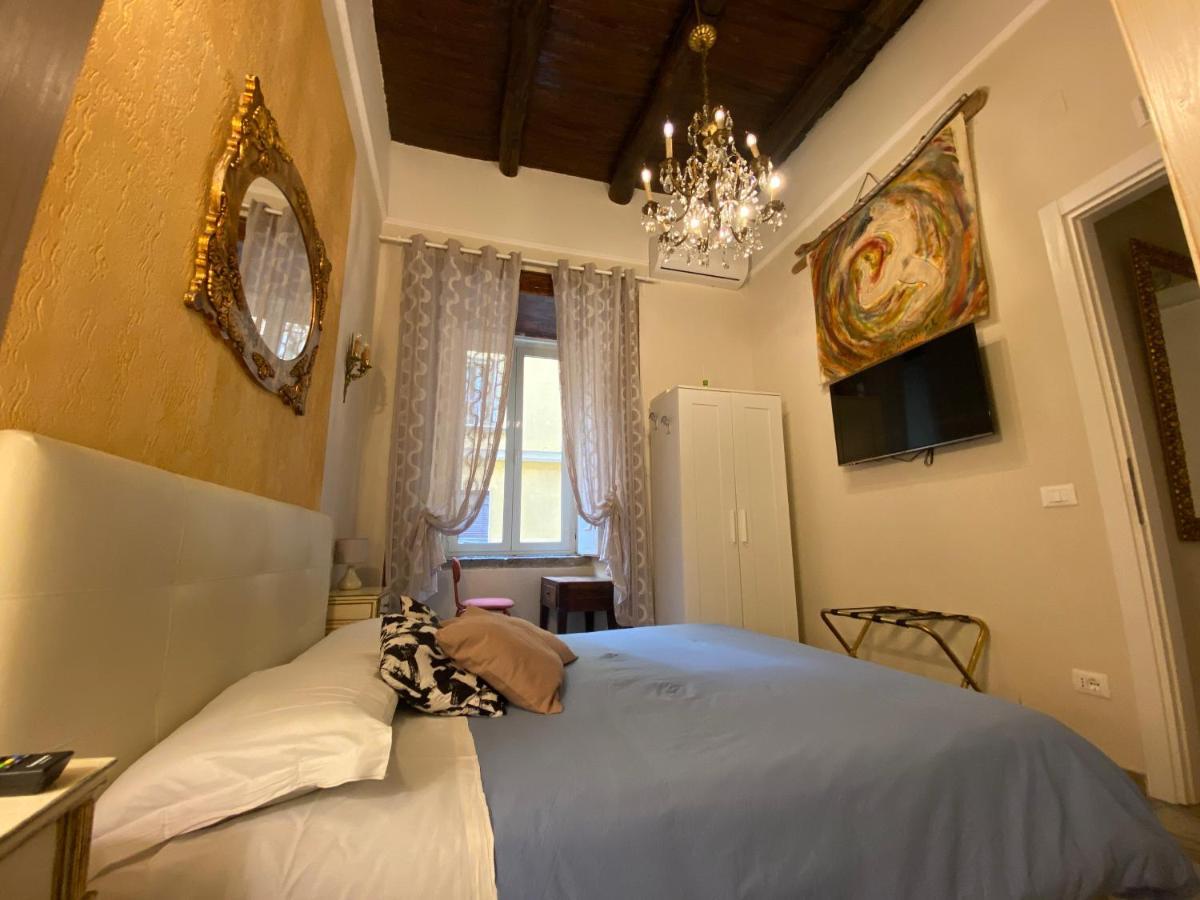 Corso 211 Beds & Suites Napoli Bagian luar foto