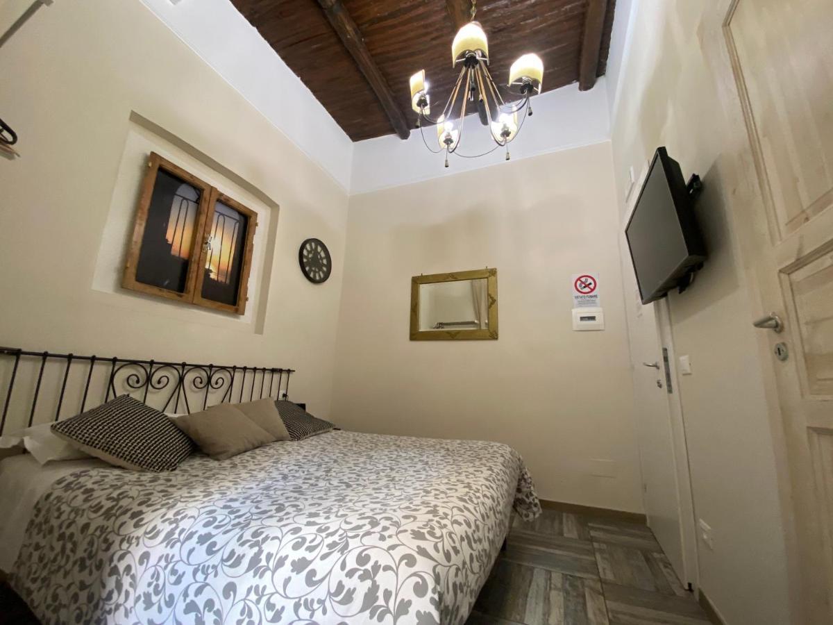 Corso 211 Beds & Suites Napoli Bagian luar foto