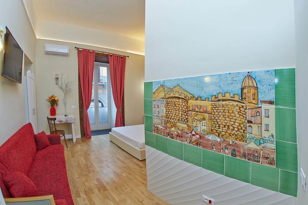 Corso 211 Beds & Suites Napoli Bagian luar foto