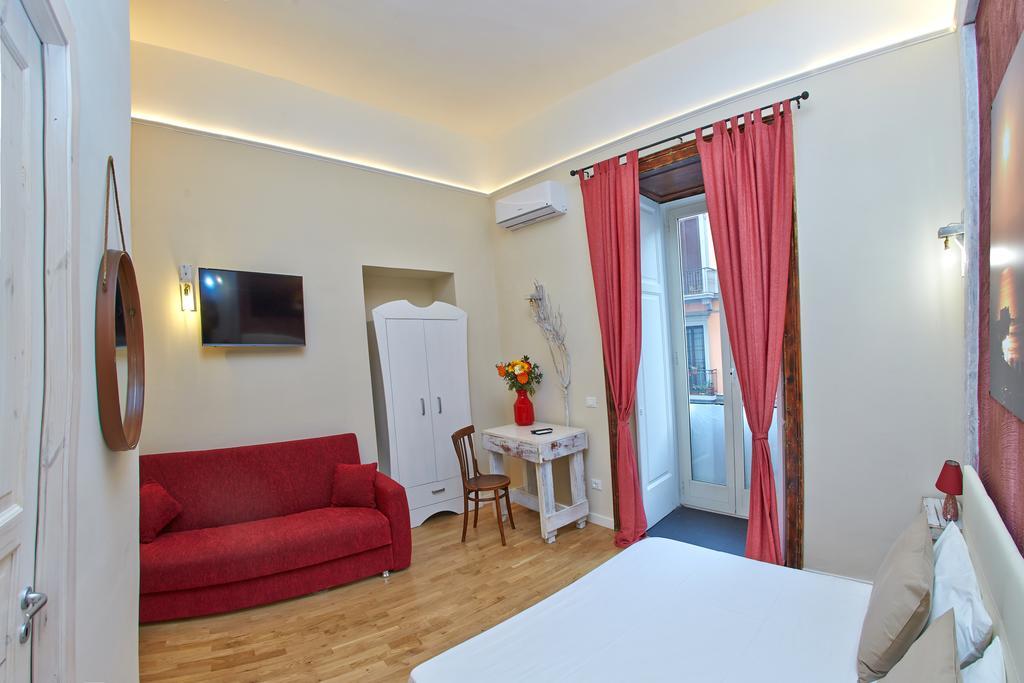 Corso 211 Beds & Suites Napoli Bagian luar foto